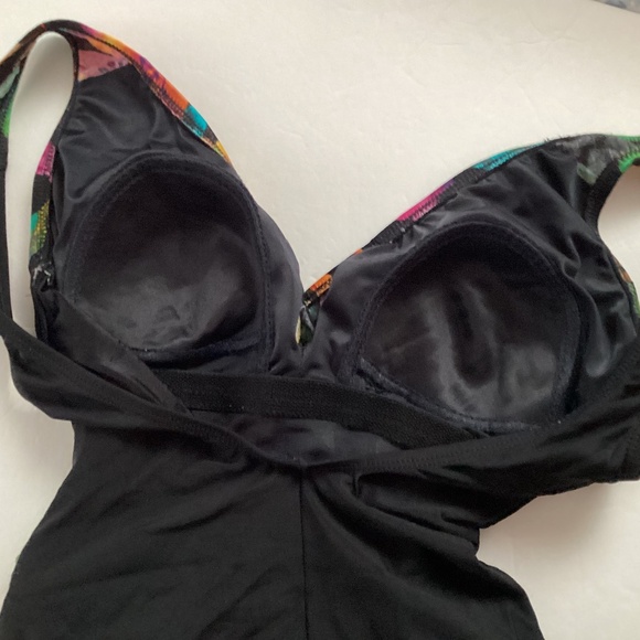 Longitude One Piece Swimsuit Black With Tropical Floral Women’s Size 10 - Picture 8 of 9